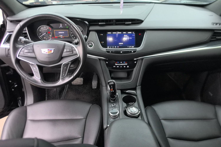 凯迪拉克XT5 2021款 28T 豪华型中控内饰12
