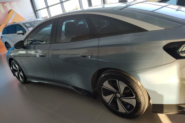 大众ID.7 VIZZION 2024款 AIR车身外观4