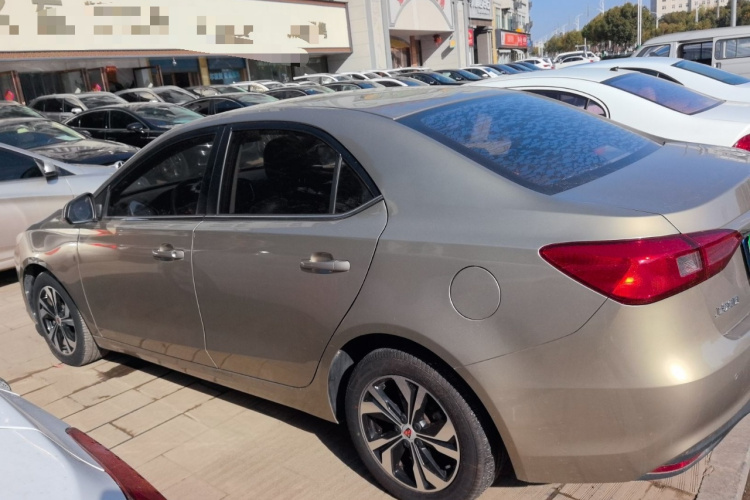 荣威360 2017款 1.5L 自动豪华版车身外观4