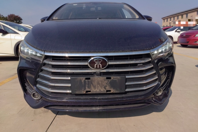 比亚迪 宋MAX 2017款 1.5T 手动智联豪华型 7座车身外观2