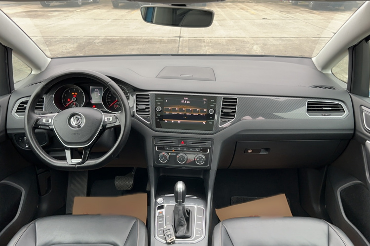 大众 高尔夫·嘉旅 2018款 280TSI 自动豪华型中控内饰7001