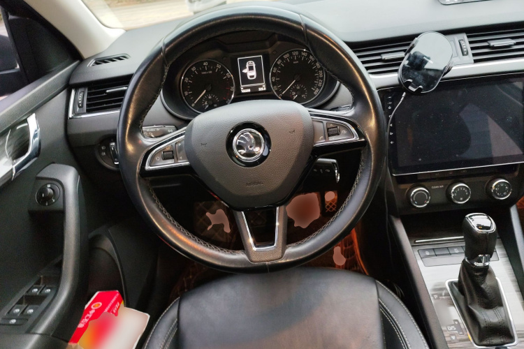 斯柯达 明锐 2017款 1.6L 自动智行版中控内饰13