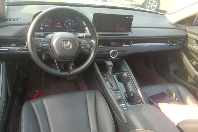 本田 英仕派 2023款 260TURBO 精致版中控内饰12