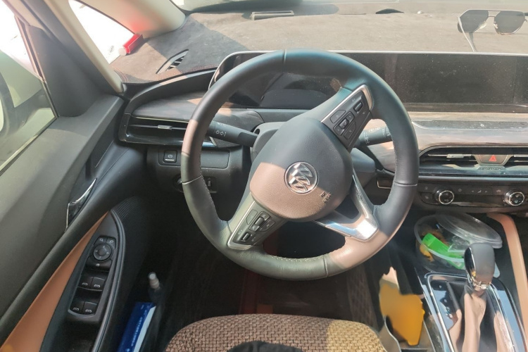 别克GL6 2021款 323T 轻混动互联豪华型局部细节13