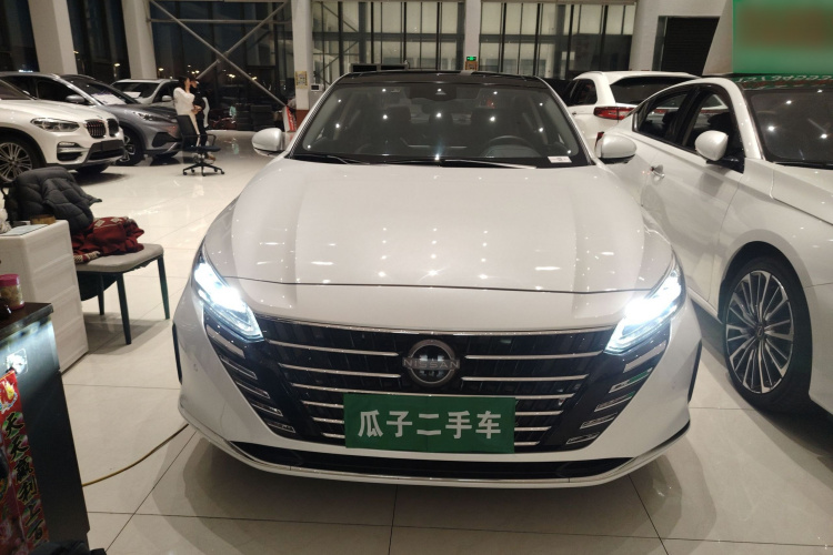 日产 天籁 2022款 2.0L XL-Upr 优享版车身外观2