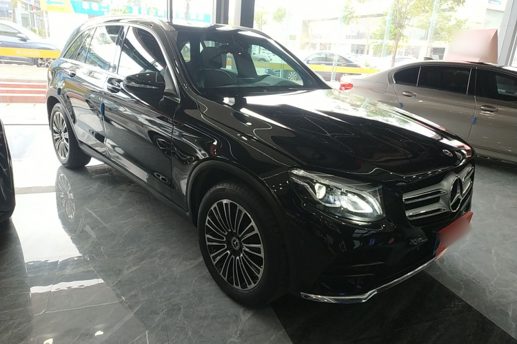 奔驰GLC 2019款 GLC 260 L 4MATIC 动感型车身外观3