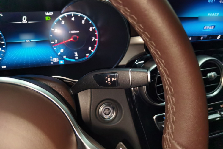 奔驰GLC 2021款 GLC 260 L 4MATIC 动感型局部细节18