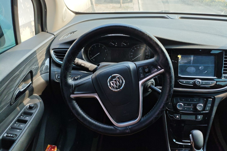 别克 昂科拉 2018款 18T 自动两驱都市领先型中控内饰13