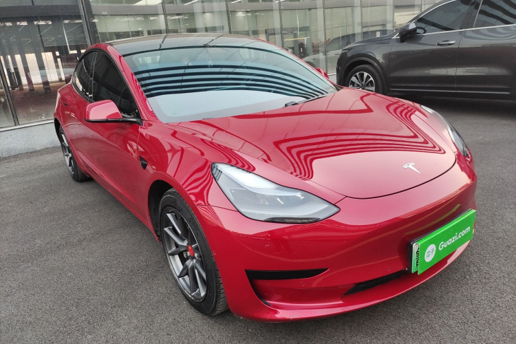 特斯拉 Model 3 2021款 标准续航后驱升级版车身外观3