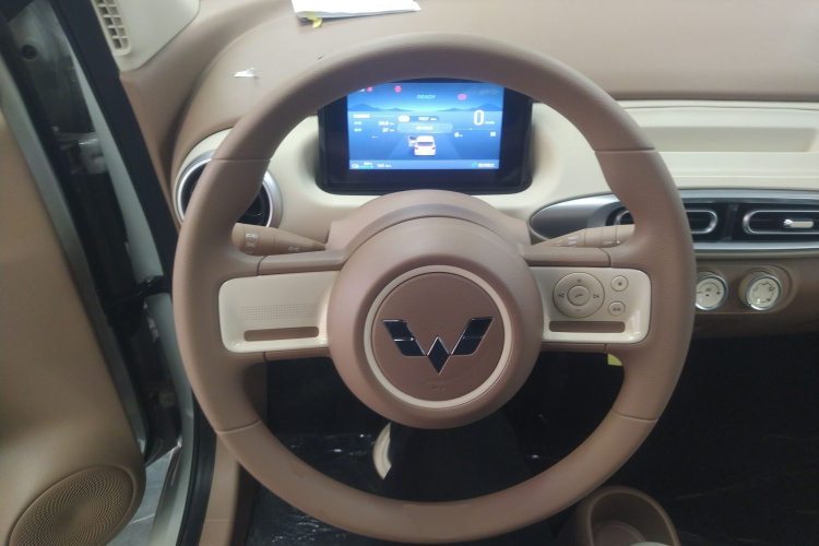 五菱汽车 宏光MINIEV 2025款 四门版 进阶款中控内饰13