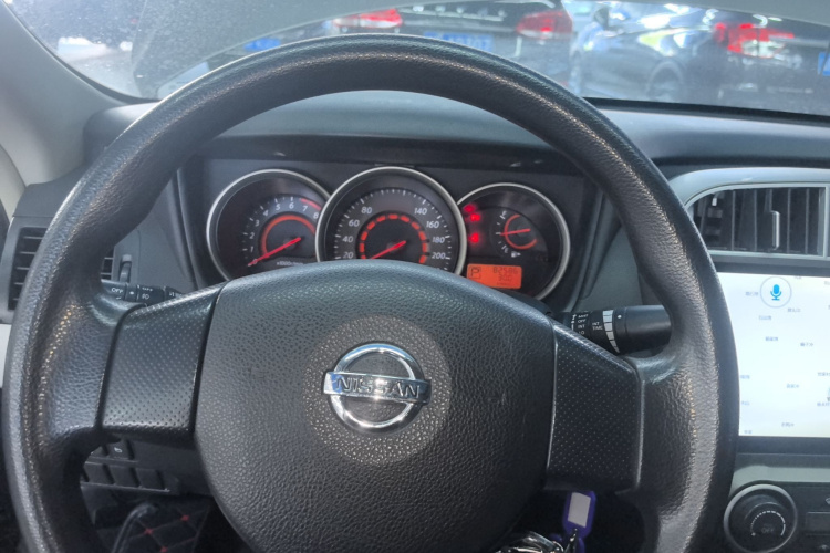 日产 轩逸 2018款 经典 1.6XE+ CVT领先版中控内饰13