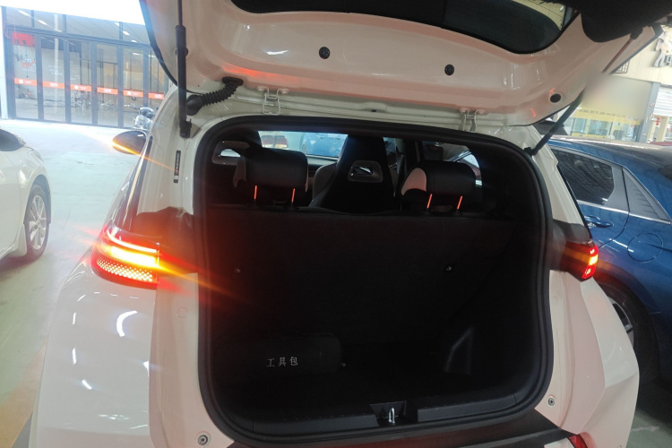 比亚迪 海鸥 2023款 飞翔版机舱底盘23