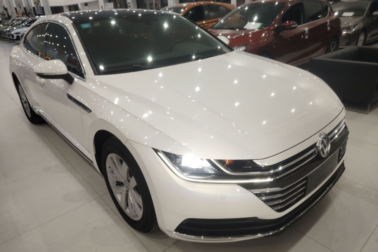 一汽-大众CC 2019款 330TSI 华颜版 国VI车身外观3