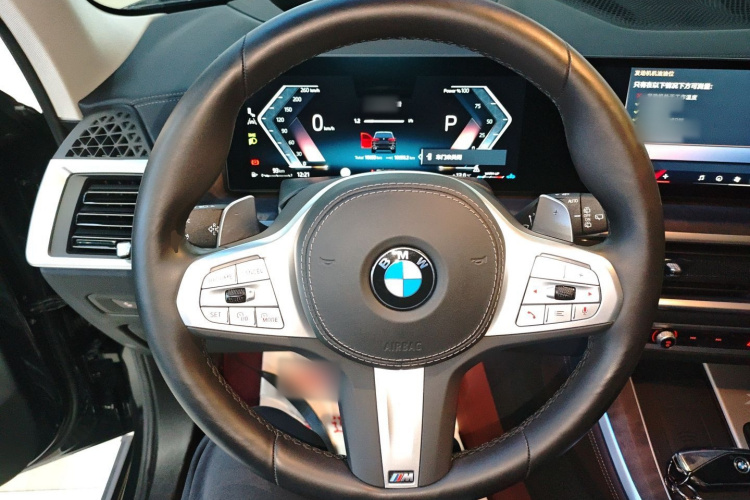 宝马X5 2023款 xDrive 30Li 尊享型M运动套装中控内饰13