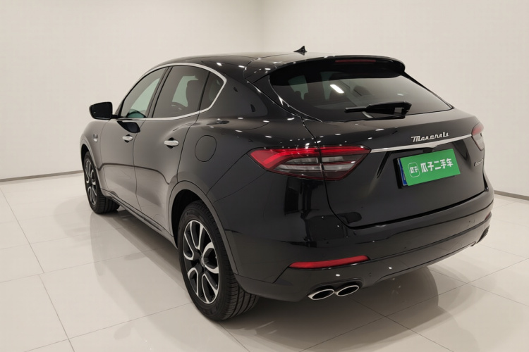 玛莎拉蒂 Levante 2022款 2.0T GT锋芒版车身外观5