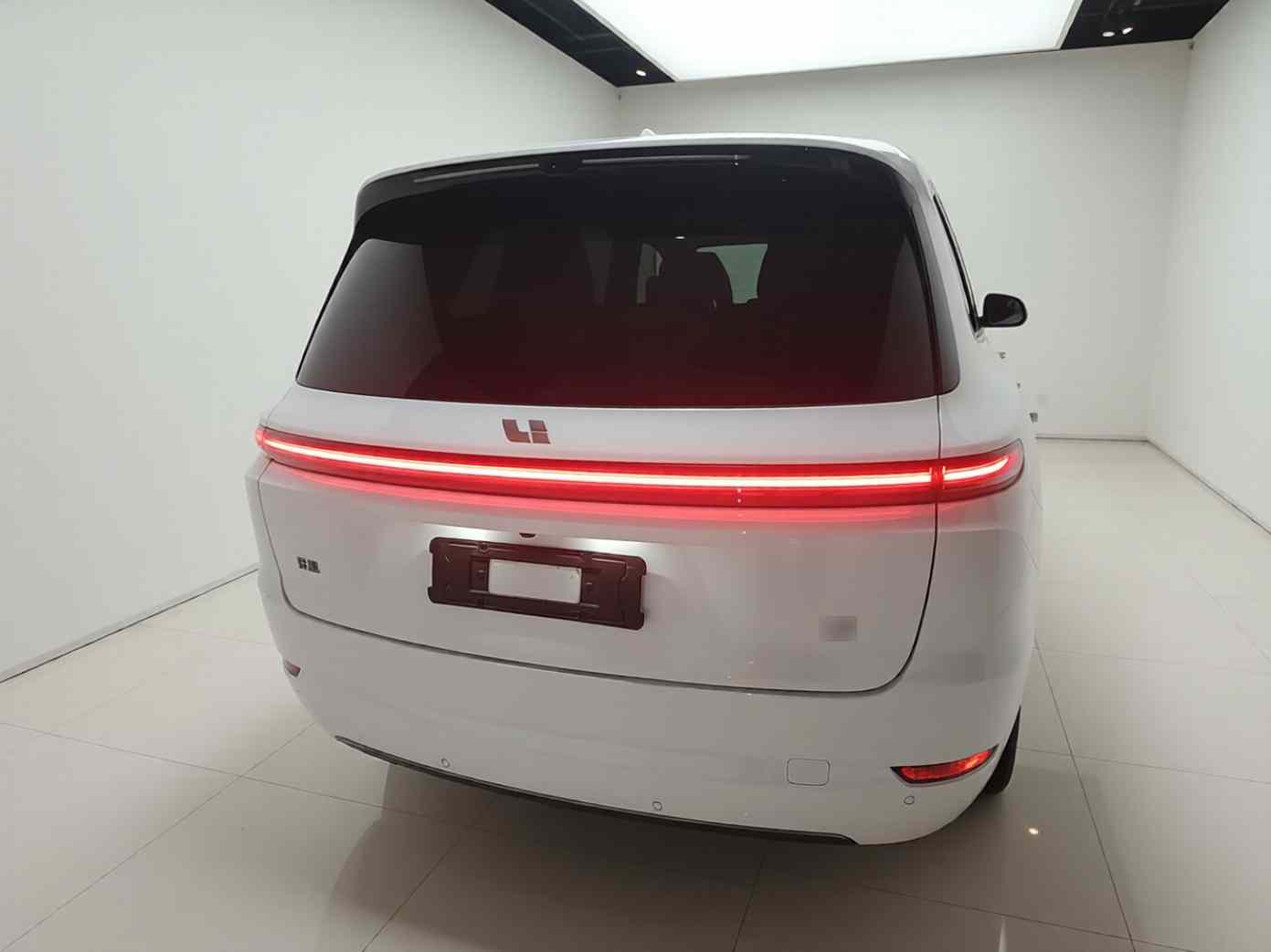 理想汽车 理想L9 2025款 Ultra 智能焕新版(4)