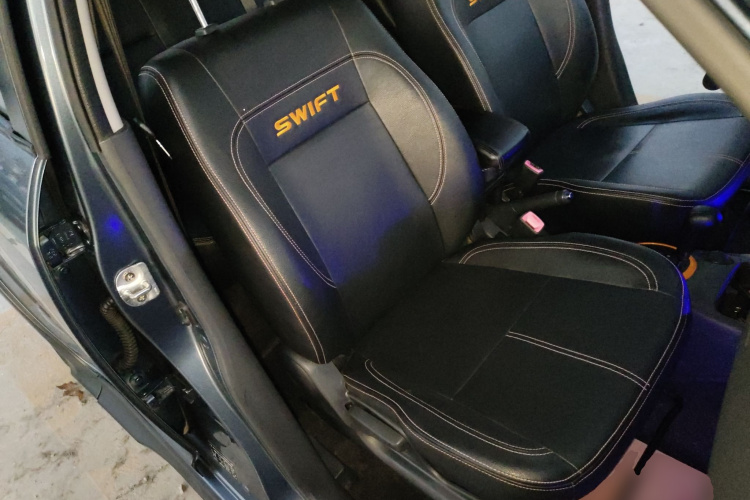 铃木 雨燕 2016款 1.5L 自动时尚型酷玩版局部细节41