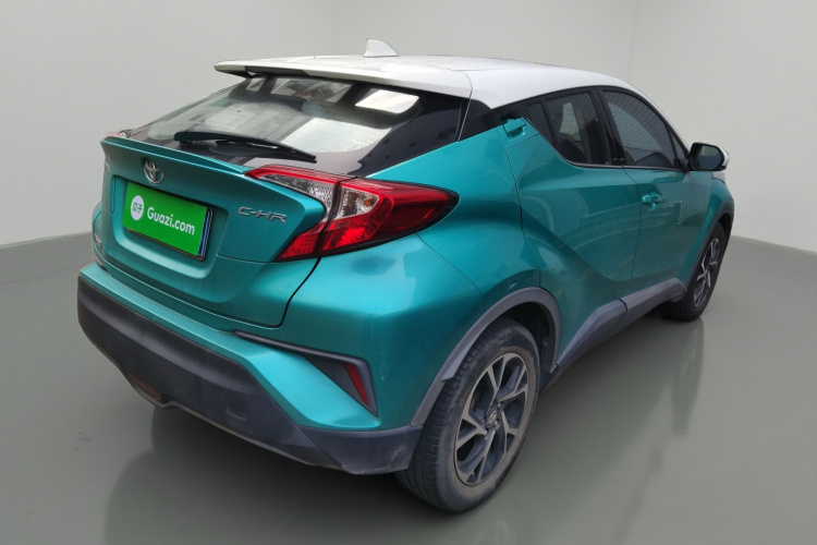 丰田C-HR 2020款 2.0L 领先版车身外观7