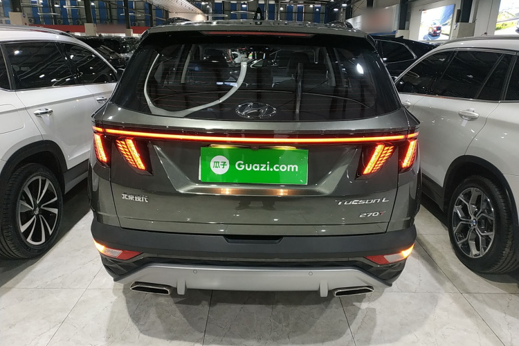 现代 2023款 途胜L 1.5T 自动两驱LUX尊贵版车身外观6