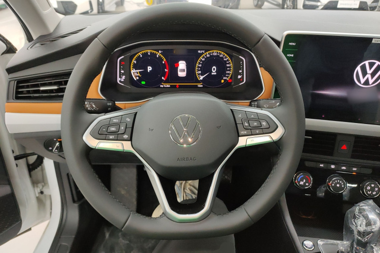 大众 宝来 2025款 200TSI DSG悦行PRO版中控内饰13