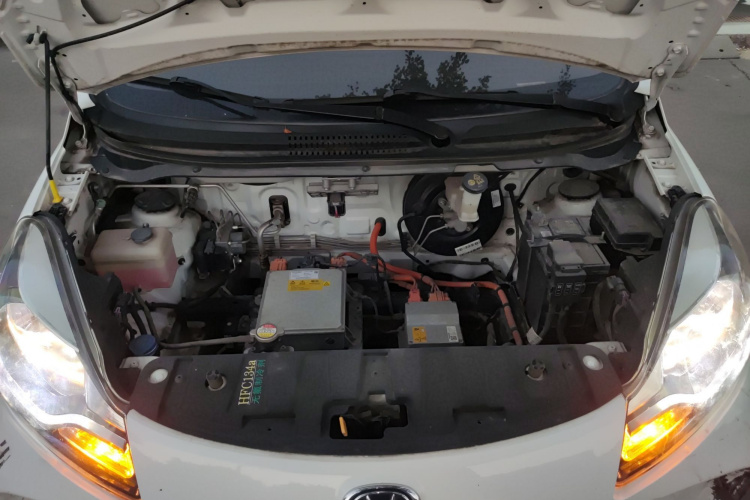 长安欧尚 奔奔E-Star 2021款 国民版 心悦版 磷酸铁锂（31.95kWh）局部细节24