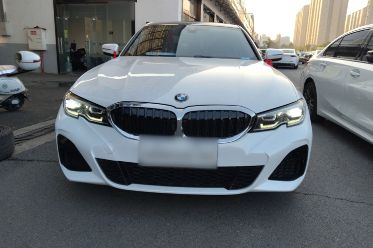 宝马3系 2021款 325Li M运动套装车身外观2