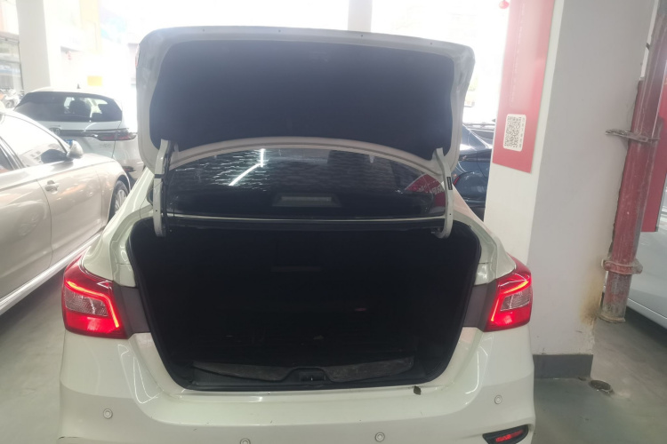 日产 轩逸 2016款 1.6XL  CVT尊享版局部细节23