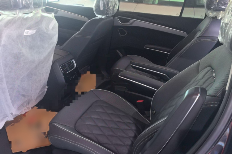 大众 揽境 2025款 380TSI 四驱豪华佳境Pro  众享款 6座中控内饰7001