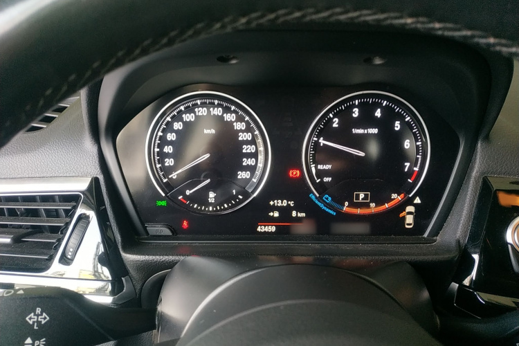 宝马1系 2022款 120i M运动曜夜版局部细节14