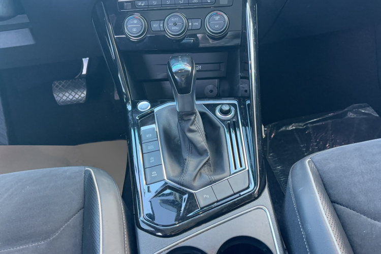 大众 探岳 2019款 330TSI 两驱尊贵型 国VI局部细节18