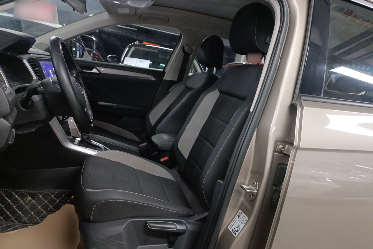 大众 T-ROC探歌 2020款 280TSI DSG两驱精英型局部细节19