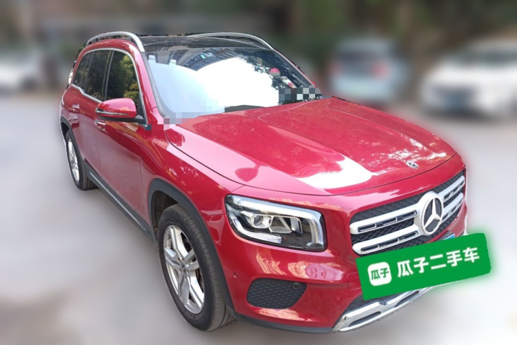 奔驰GLB 2020款 改款 GLB 200 动感型车身外观3