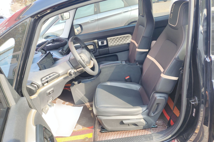宝骏KiWi EV 2021款 设计师 三元锂中控内饰19