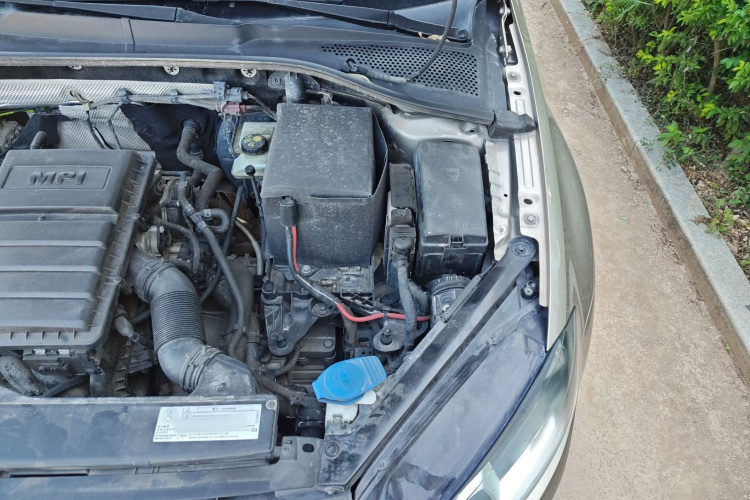 大众 高尔夫 2016款 1.6L 自动舒适型机舱底盘26