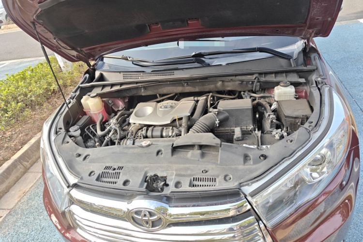 丰田 汉兰达 2017款 2.0T 四驱豪华版 7座局部细节24