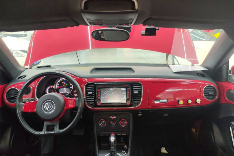 大众 甲壳虫 2015款 180TSI中控内饰7002