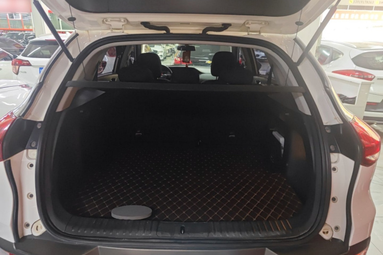 猎豹汽车 猎豹CS10 2016款 2.0T 自动领先型局部细节23