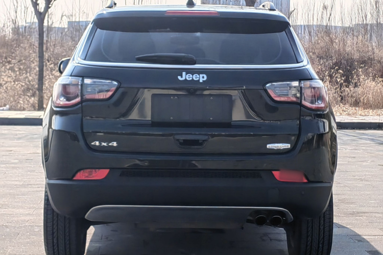 Jeep 指南者 2017款 200T 自动家享四驱版车身外观6005