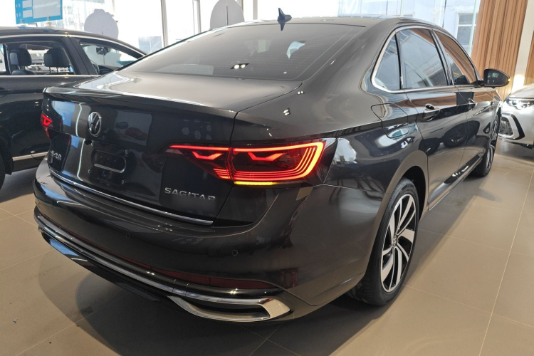 大众 速腾 2023款 300TSI DSG卓越版车身外观7