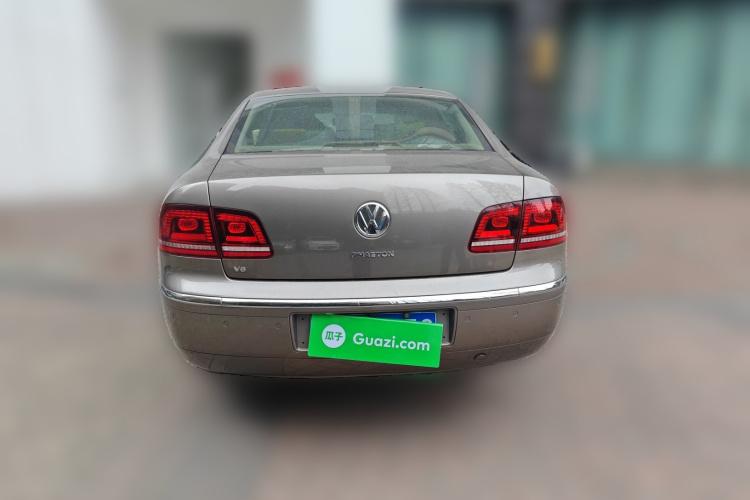 大众 辉腾 2012款 3.0L 商务型车身外观6