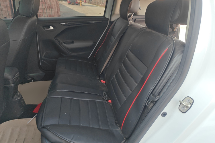 雪铁龙C3-XR 2021款 190THP DCT致尚版中控内饰21