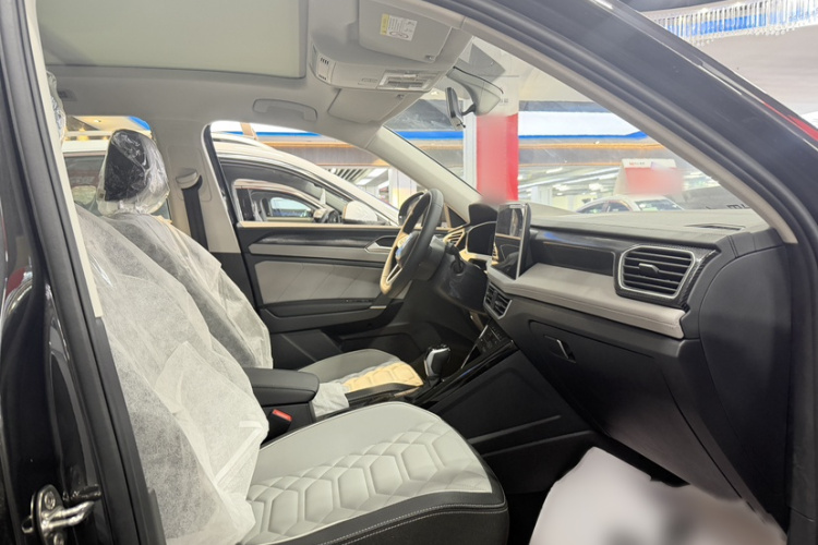 大众 探岳 2025款 众享款 300TSI中控内饰7008