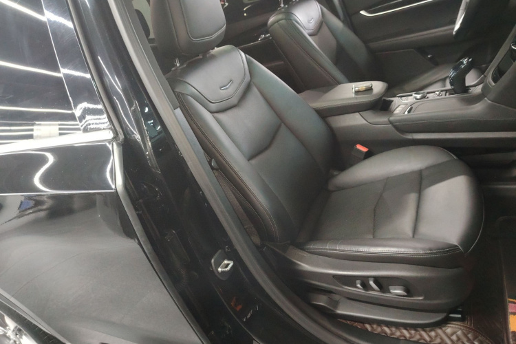 凯迪拉克XT6 2021款 28T 六座豪华型局部细节41