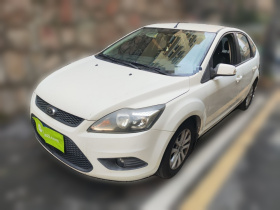 福特 福克斯 2013款 两厢经典 1.8L 手动基本型