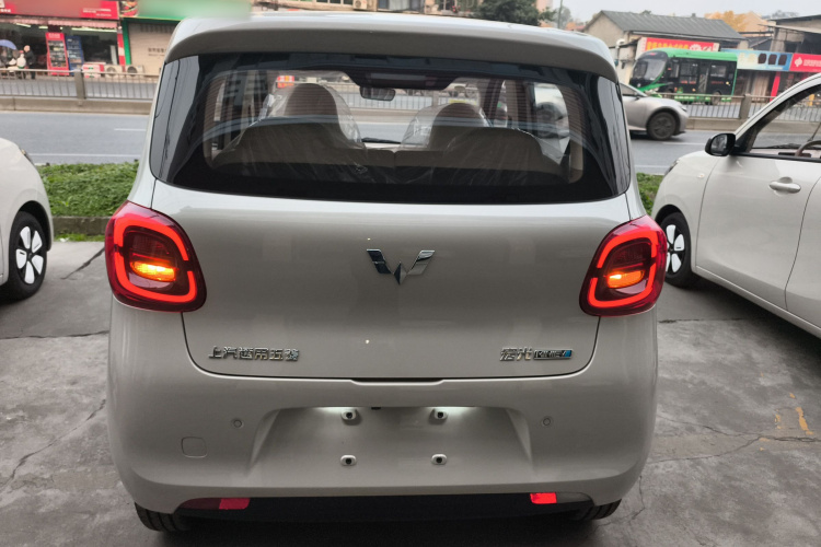 五菱汽车 宏光MINIEV 2025款 四门版 进阶款车身外观6