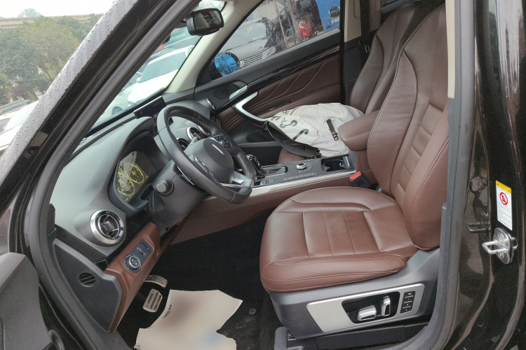 魏牌 VV7 2017款 2.0T 旗舰型中控内饰19