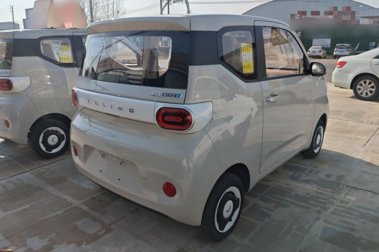 五菱汽车 宏光MINIEV 2024款 第三代 215km 青春版车身外观6005