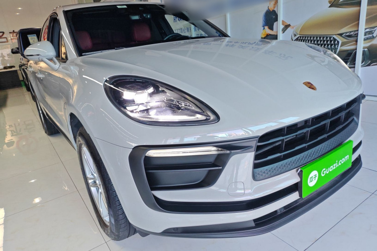 保时捷 2024款 Macan 2.0T车身外观3