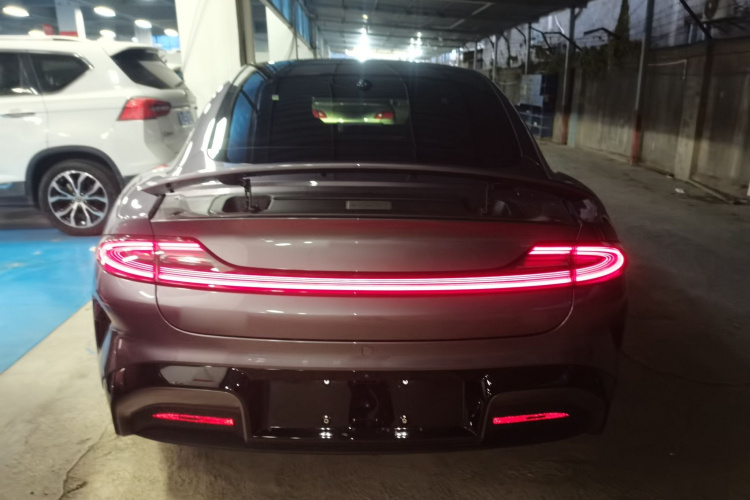 小米汽车 小米SU7 2024款 后驱超长续航高阶智驾Pro版车身外观6