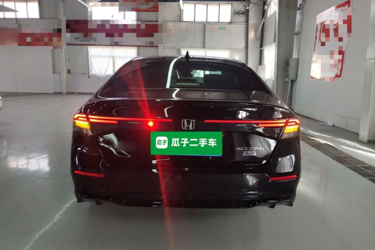 本田 雅阁 2025款 运动系列 260TURBO 豪华版车身外观6